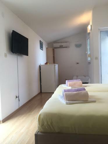 Pavlinovic Jure Apartment Makarska Bagian luar foto