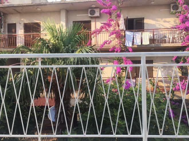 Pavlinovic Jure Apartment Makarska Bagian luar foto