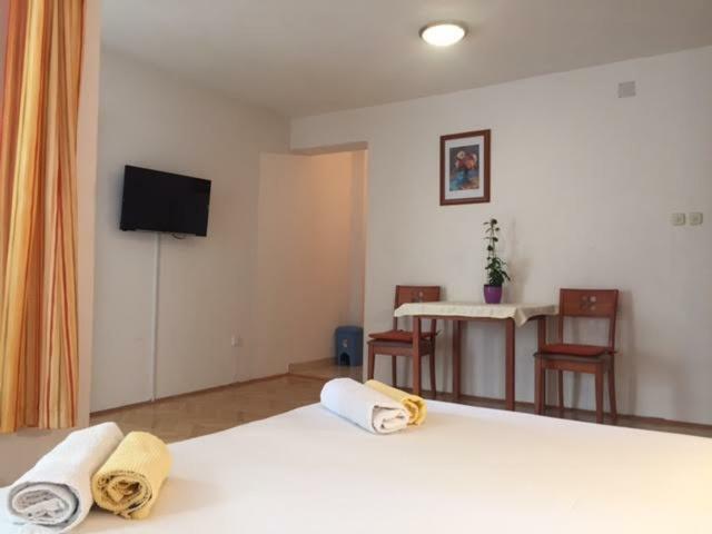 Pavlinovic Jure Apartment Makarska Bagian luar foto